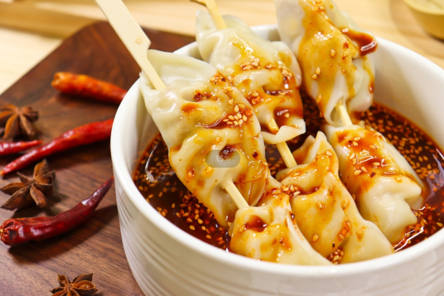 從代工到共創：旺年食品工廠的定制化服務如何破局同質化競爭？