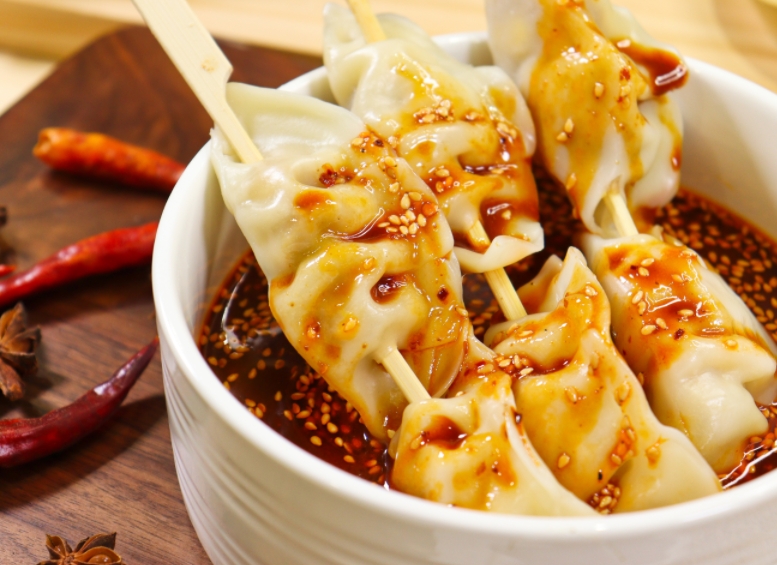 覆蓋家庭客群，注重“堂食+外賣”雙渠道